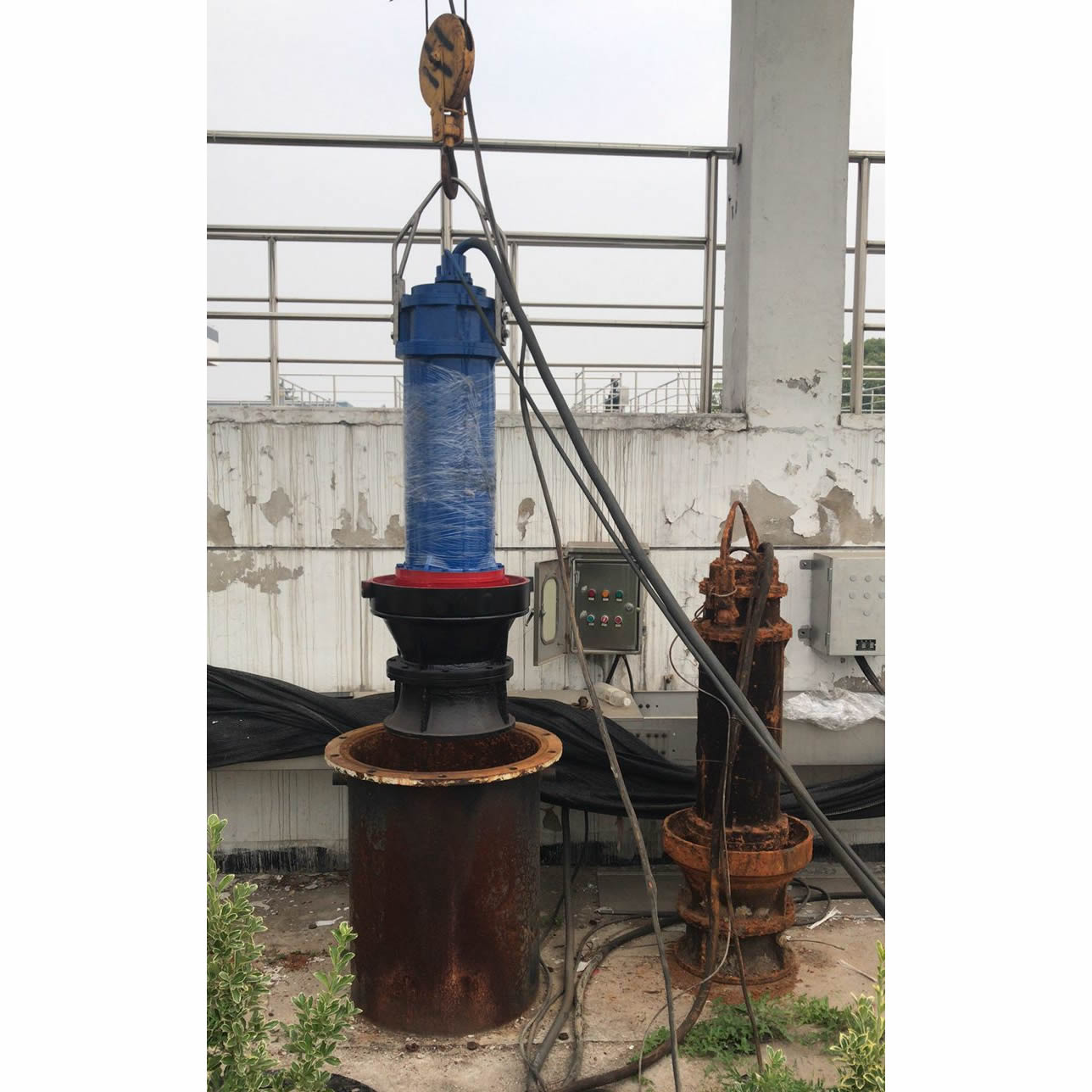 嘉興350QZ潛水軸流泵改造更換現(xiàn)場